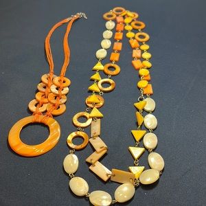 Chunky retro vintage inspired beaded necklace